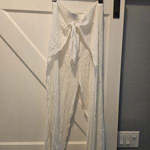 Light weight elastic waist cover-up pants. Size XL